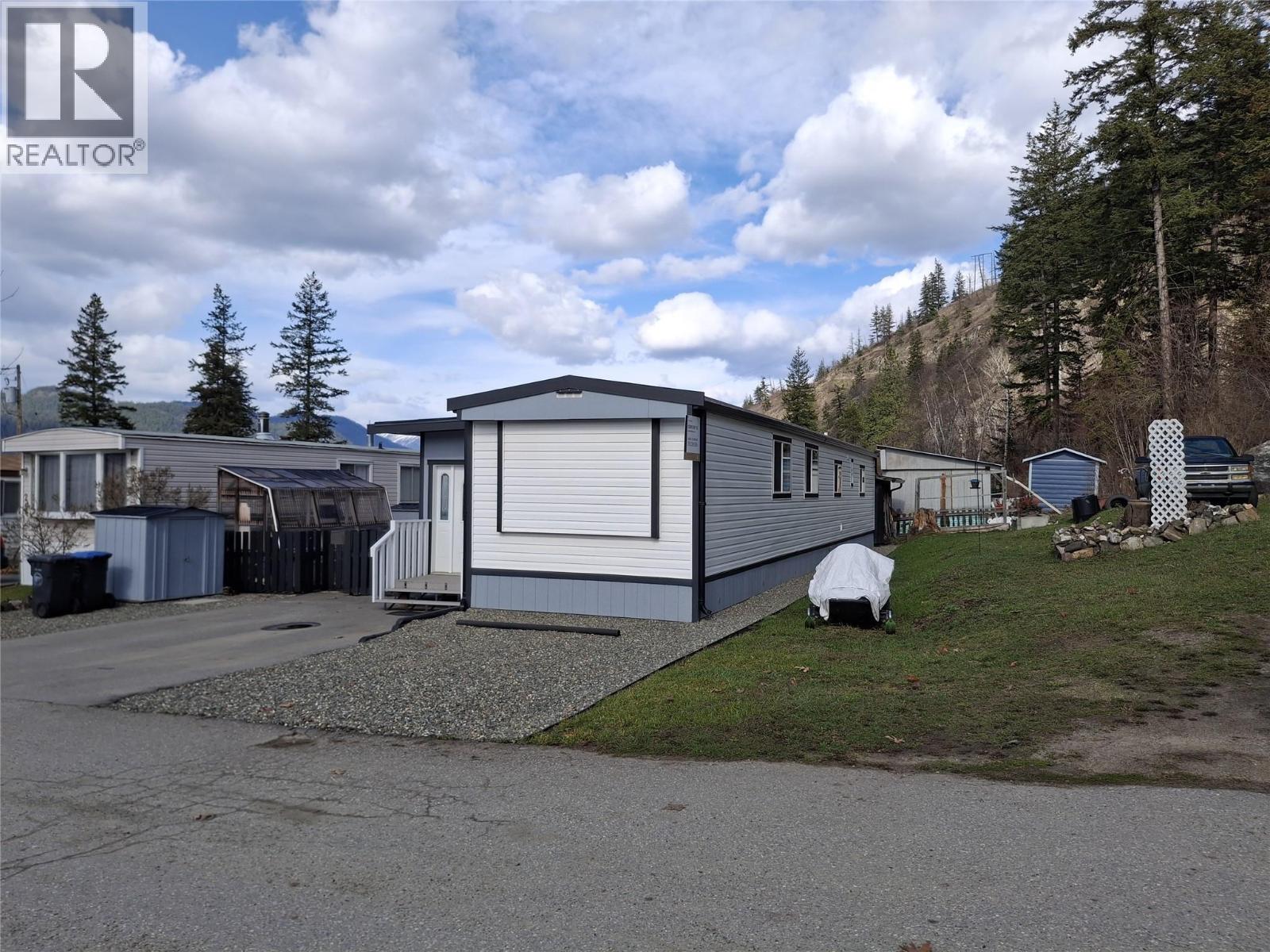 1214 OKANAGAN Avenue Unit# 26, Chase