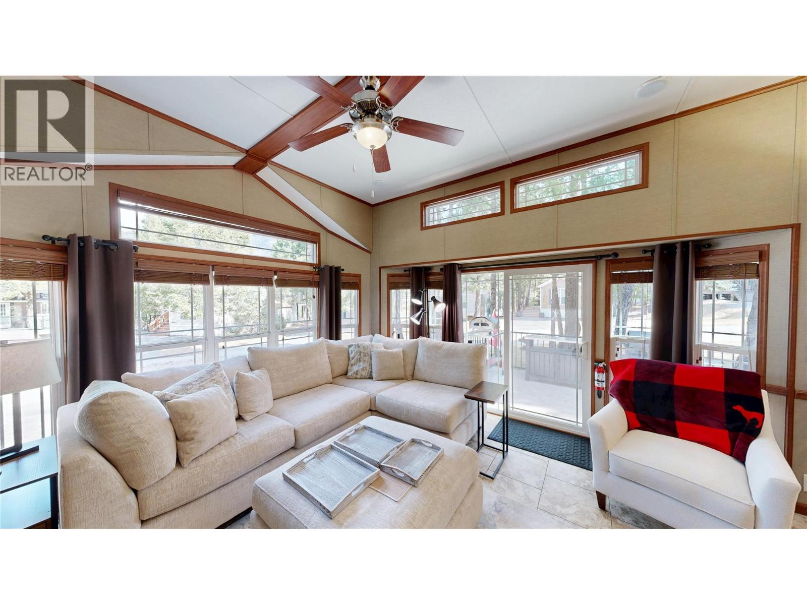 4895 LYNX CRESCENT - 18