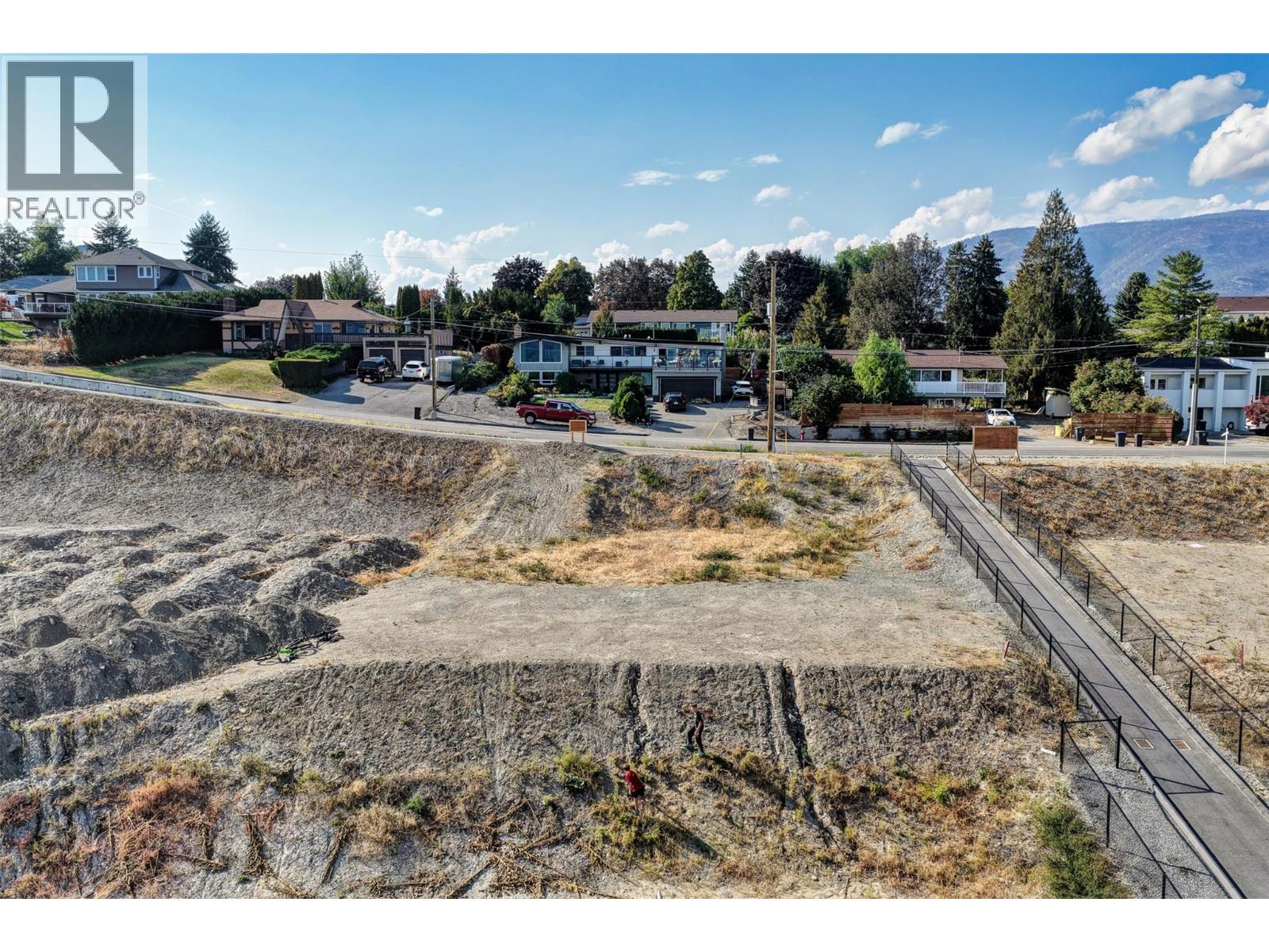 2353 Thacker Drive, West Kelowna