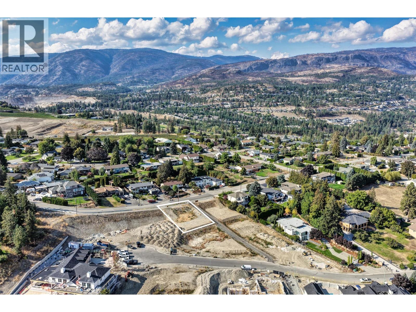 2353 Thacker Drive, West Kelowna