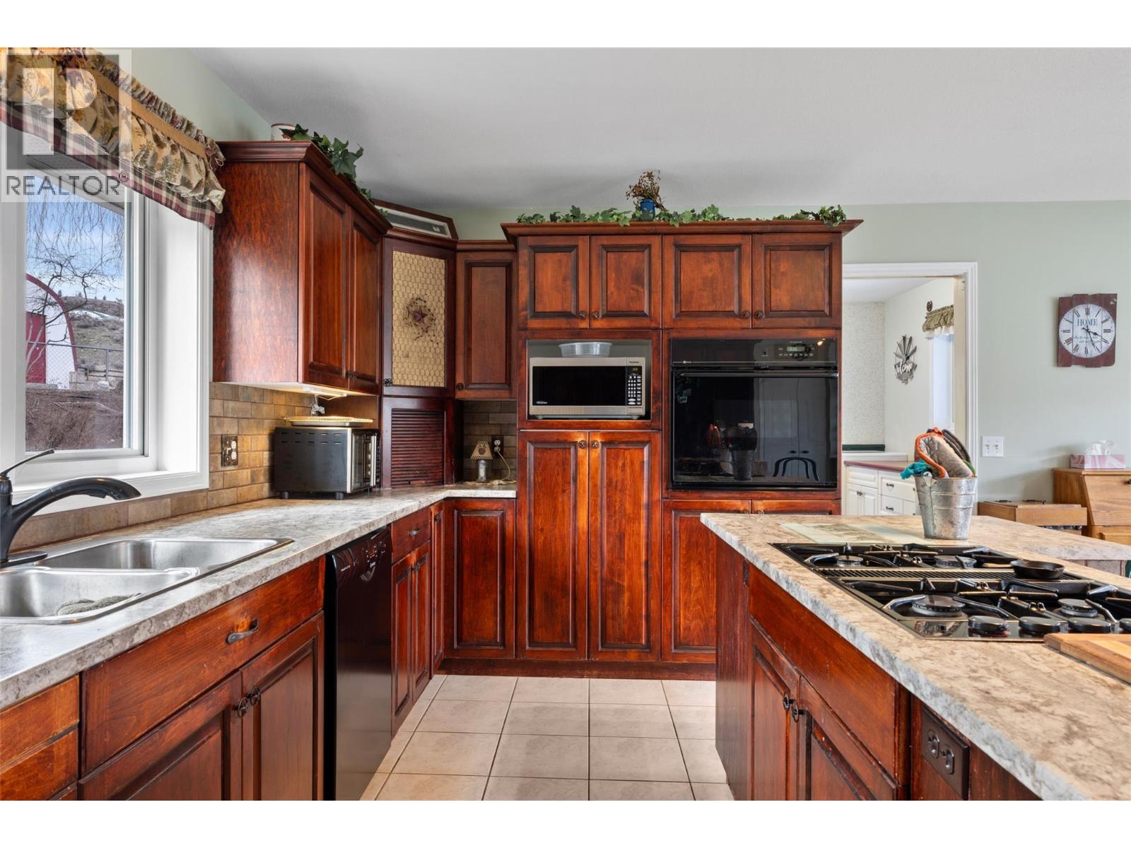 4702 Westsyde Road, Kamloops