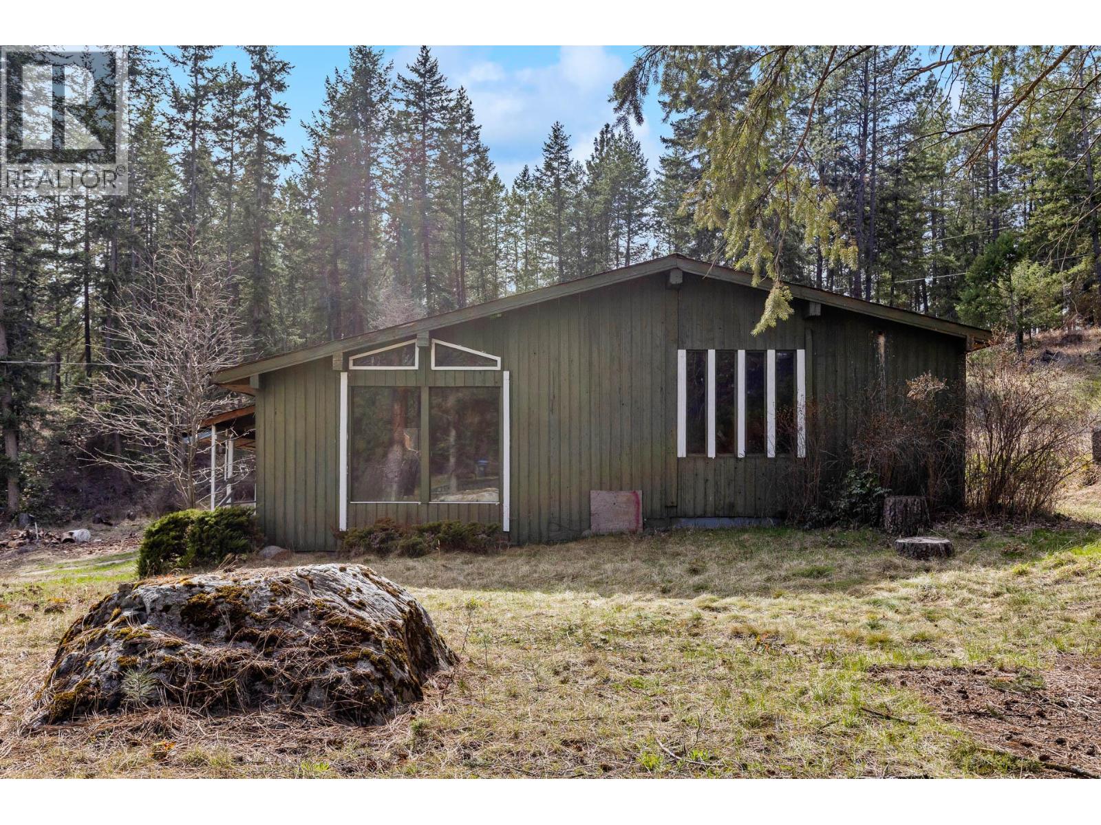 3525 Mathews Road, Kelowna