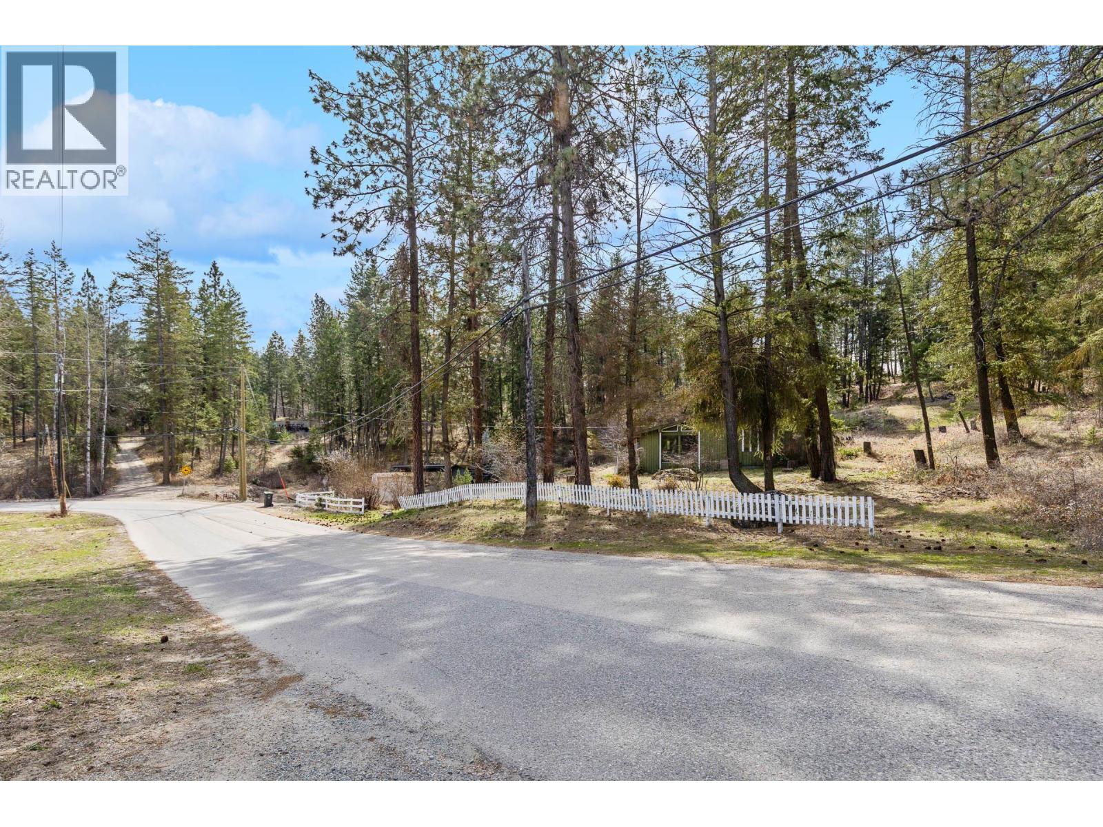 3525 Mathews Road, Kelowna