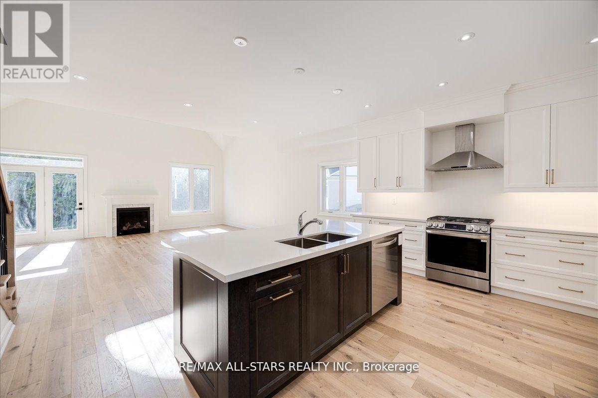 59 STADACONA AVENUE - 12
