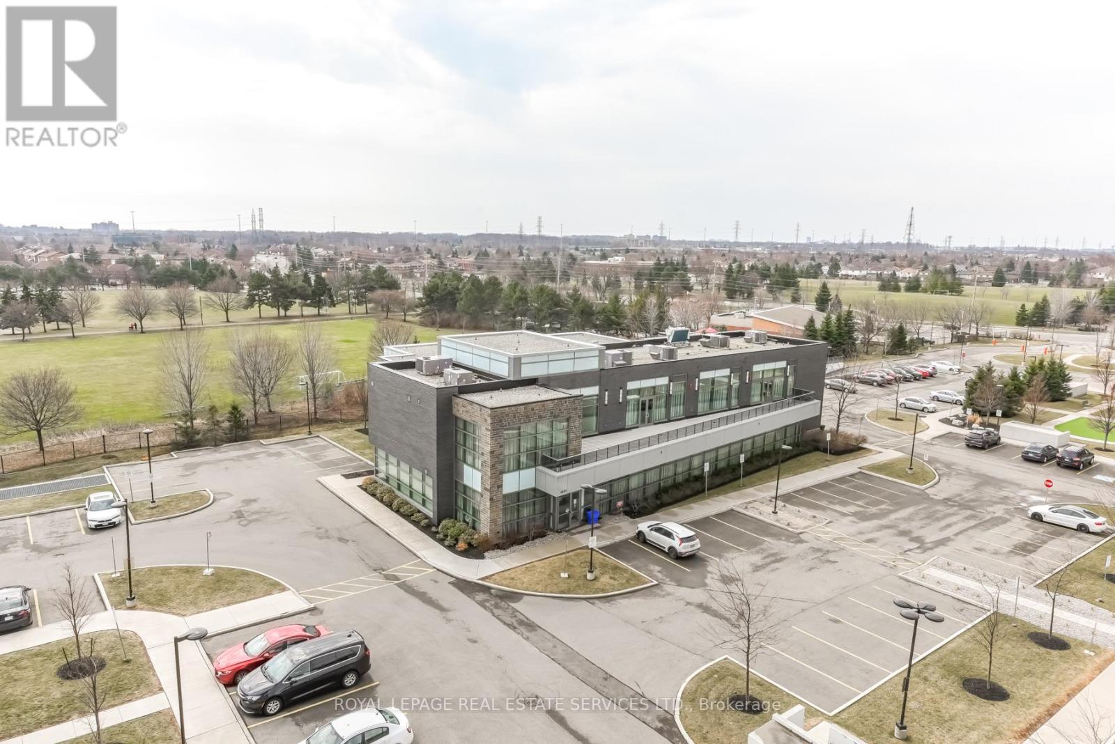 #607 4677 GLEN ERIN DRIVE - 34