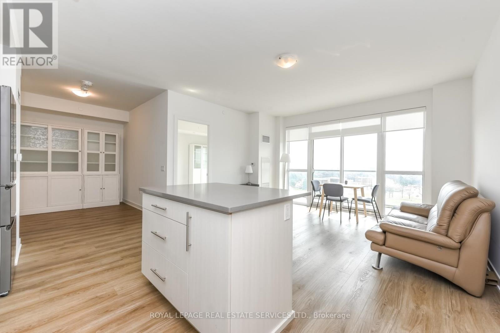 #607 4677 GLEN ERIN DRIVE - 13