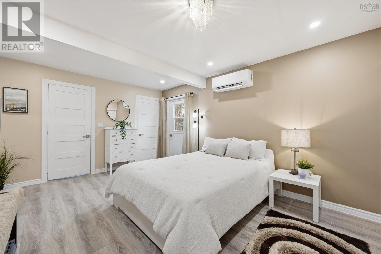 Property 23 of 47 of 40 Gateway Road