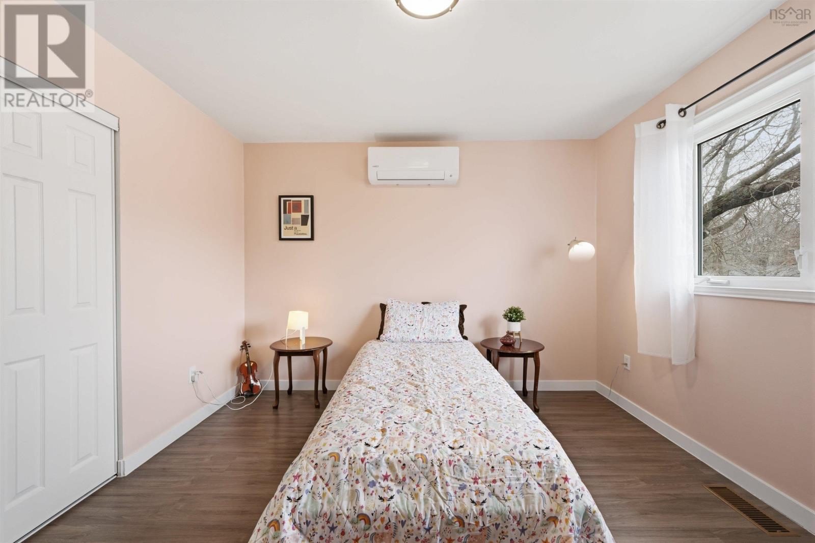 Property 22 of 47 of 40 Gateway Road