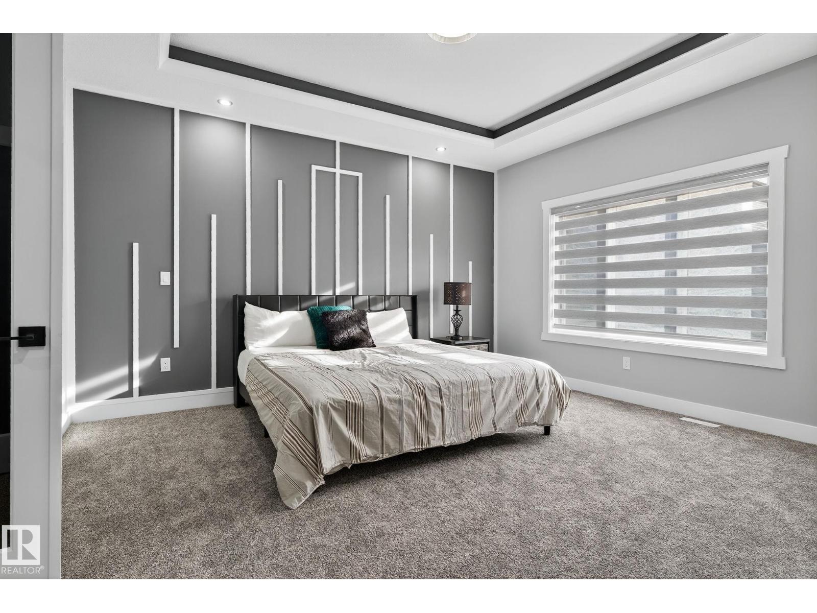 1815 17 AV NW, Edmonton