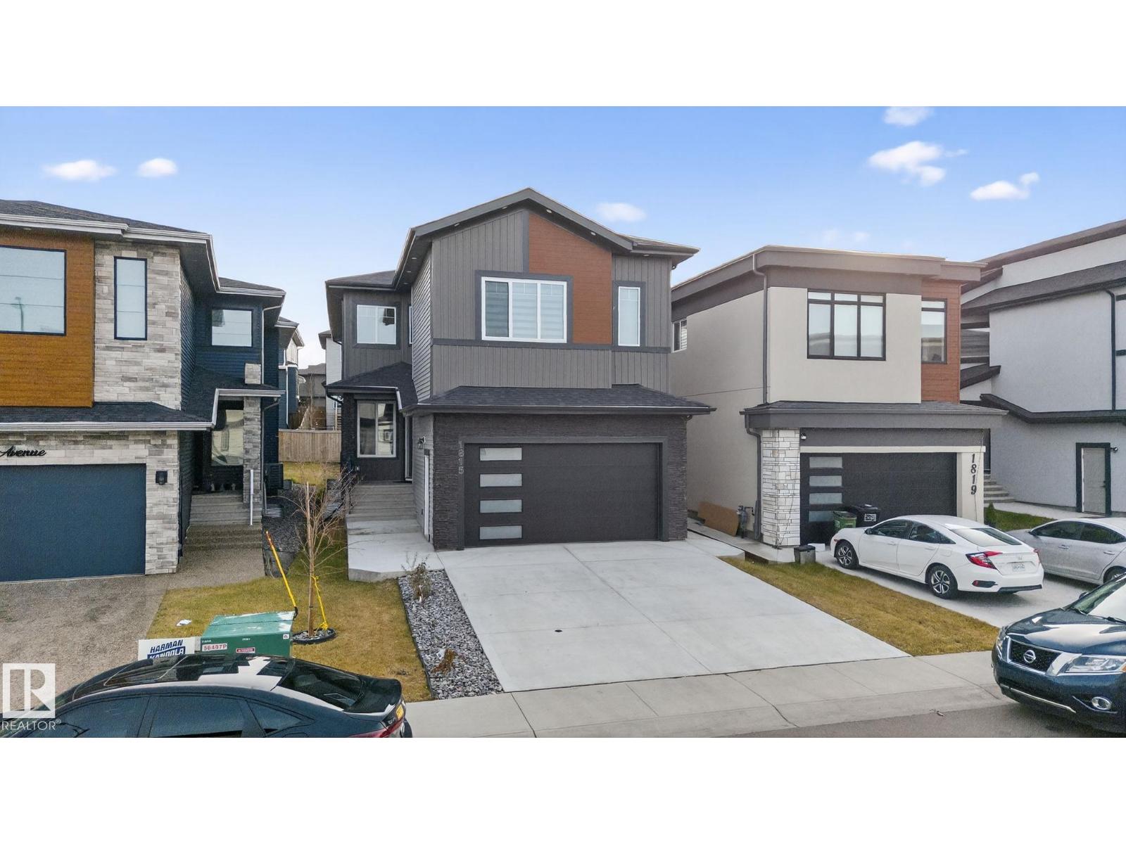 1815 17 AV NW, Edmonton