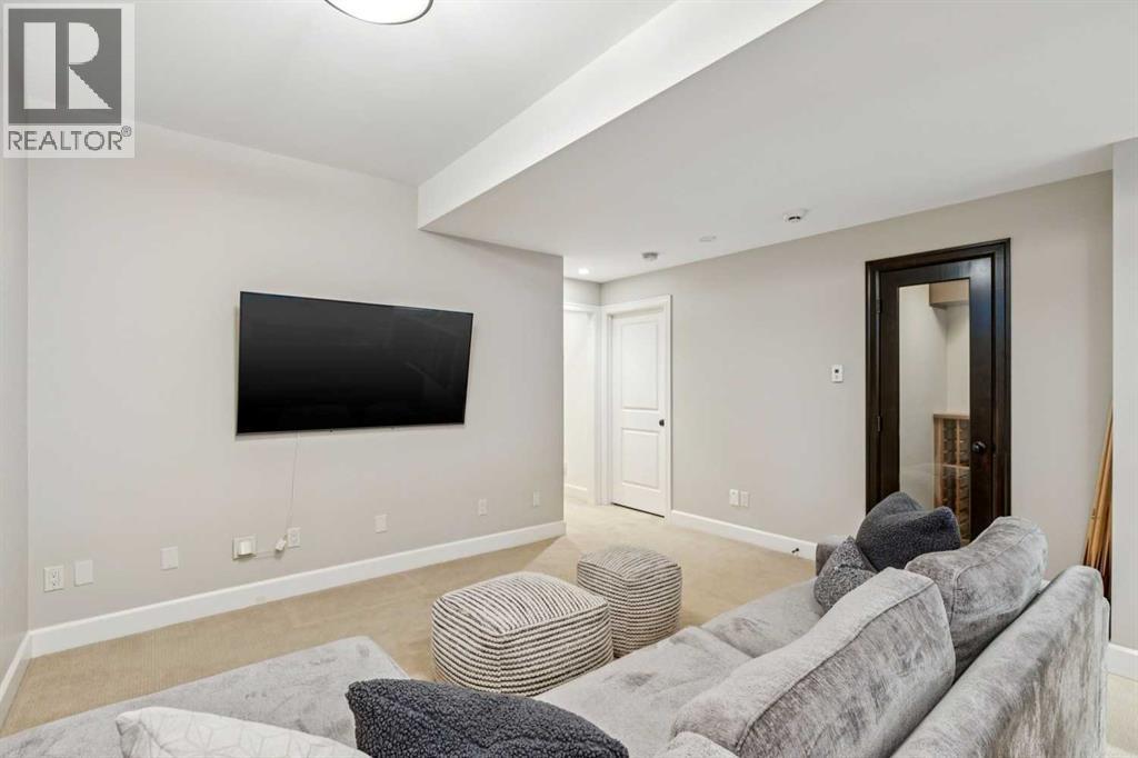 Single Family House for Sale in   Avenue SW South Calgary Calgary 