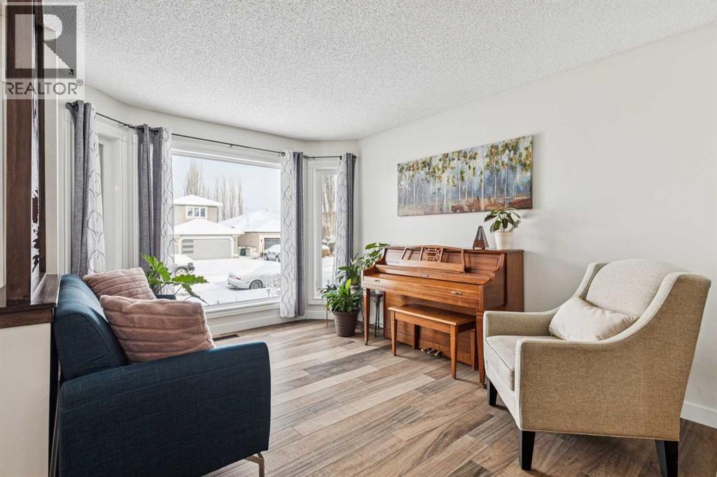 Single Family House for Sale in  Mt Copper Park SE McKenzie Lake Calgary 