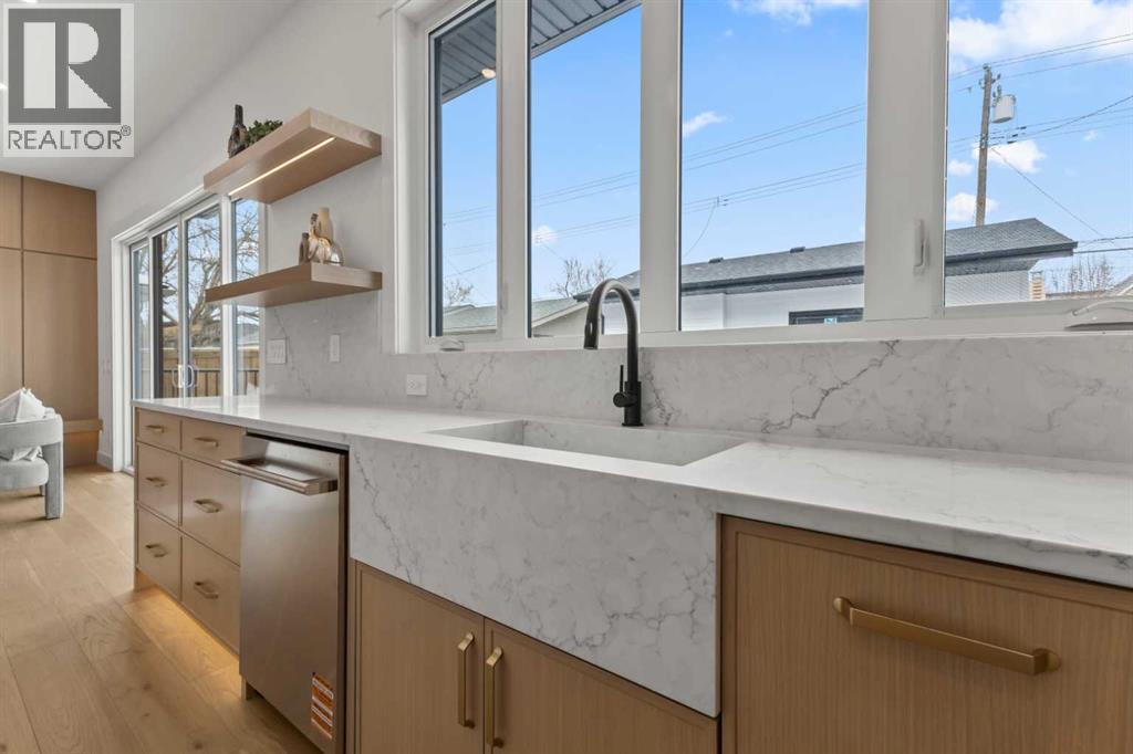 Single Family House for Sale in  Broadview Road West Hillhurst Calgary 