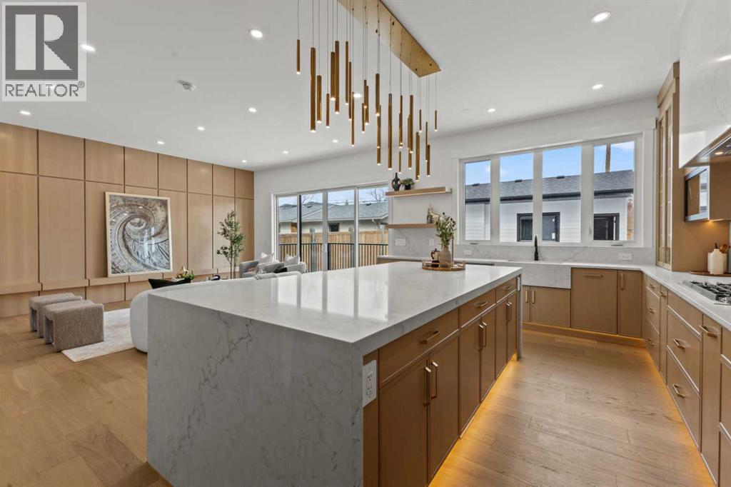 Single Family House for Sale in  Broadview Road West Hillhurst Calgary 