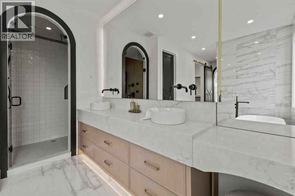 Single Family House for Sale in  Broadview Road West Hillhurst Calgary 