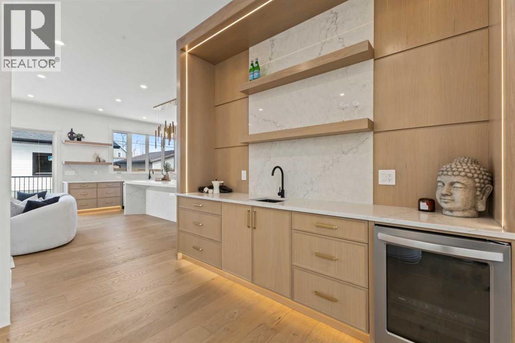 Single Family House for Sale in  Broadview Road West Hillhurst Calgary 