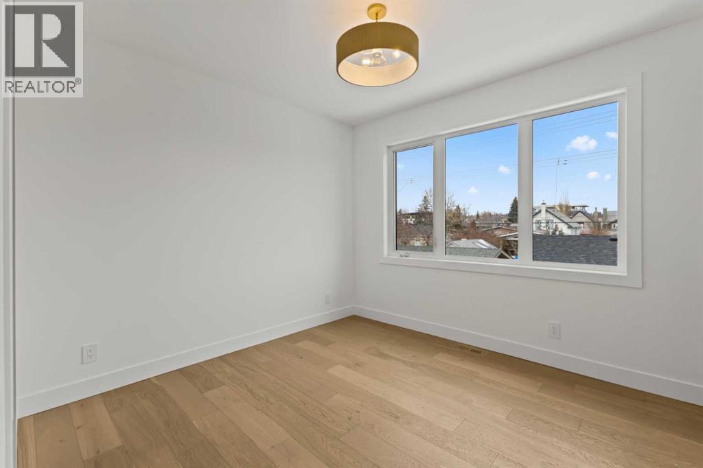 Single Family House for Sale in  Broadview Road West Hillhurst Calgary 