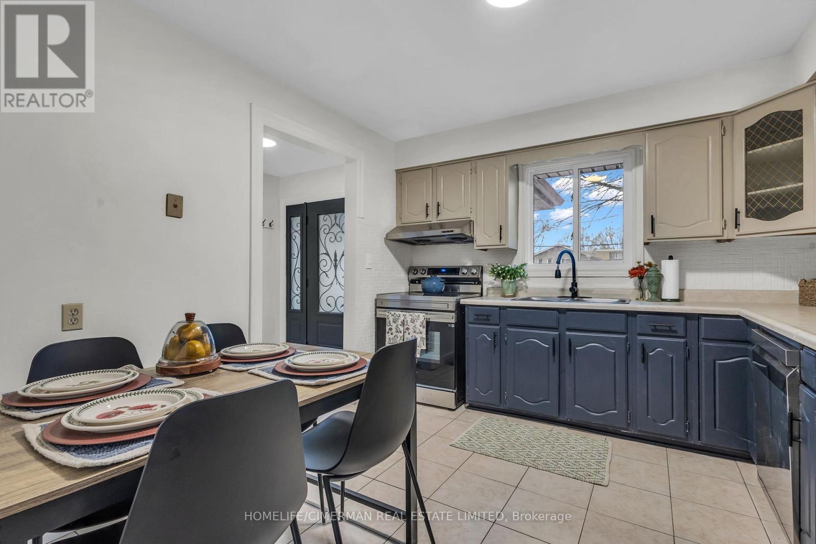 406 GREY STREET - 35