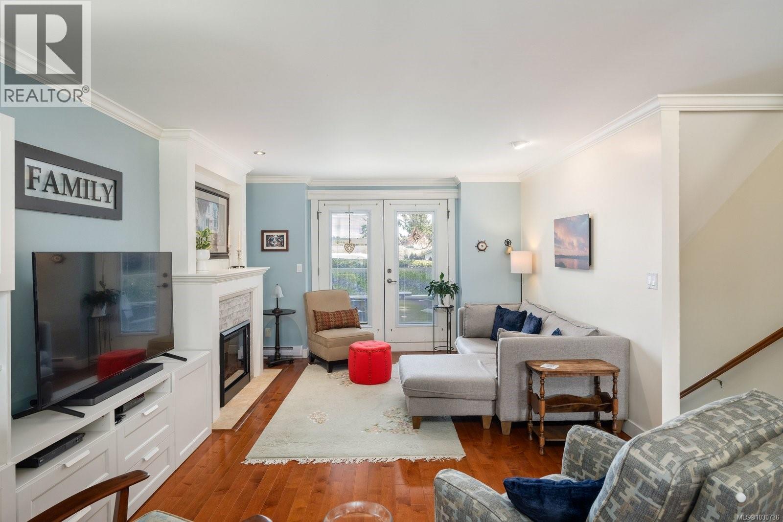 Single Family House for Sale in  Heatherdale Lane Heatherdale Estates Saanich 