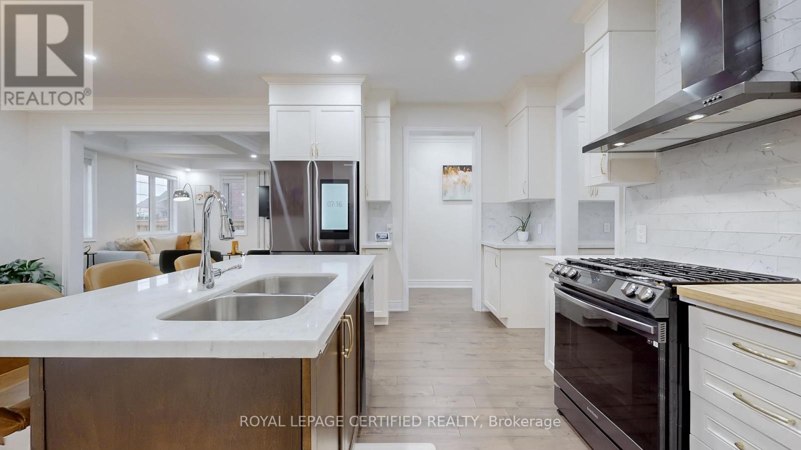 29 FROST STREET - 17