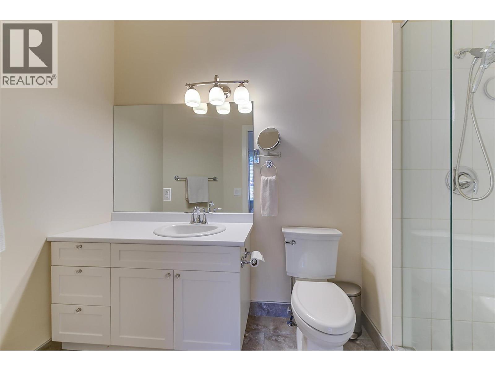  5127 Luckett Court, Kelowna