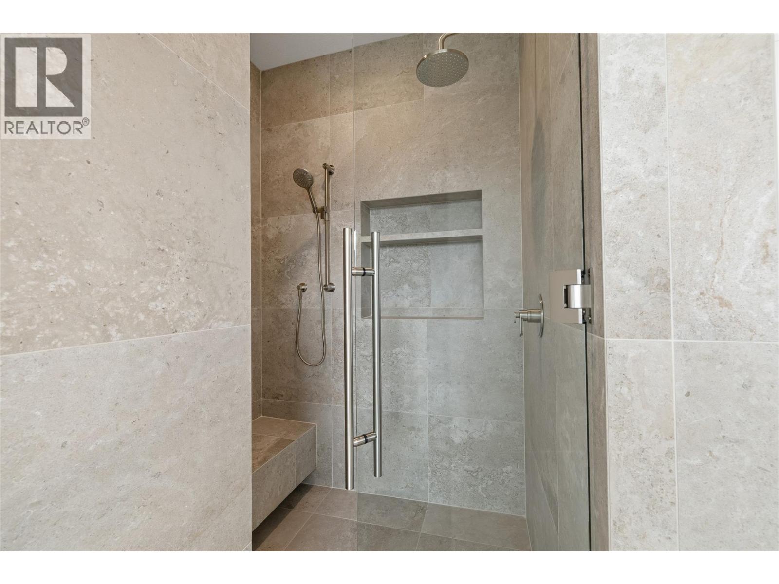  2527 Pinnacle Ridge Drive, West Kelowna