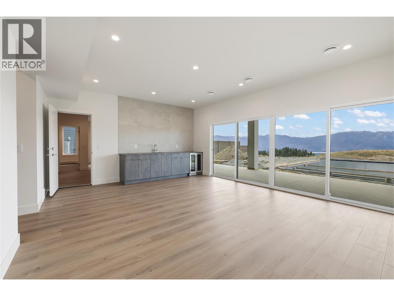  2527 Pinnacle Ridge Drive, West Kelowna