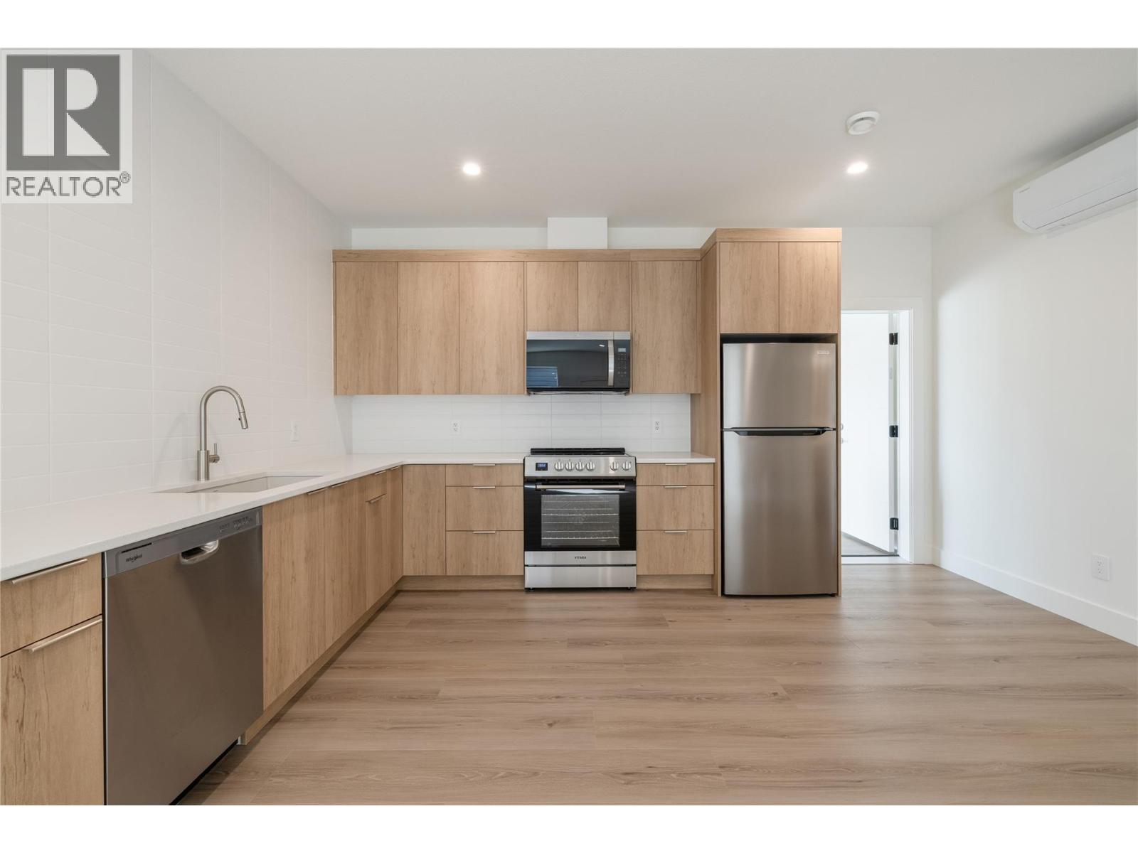  2527 Pinnacle Ridge Drive, West Kelowna