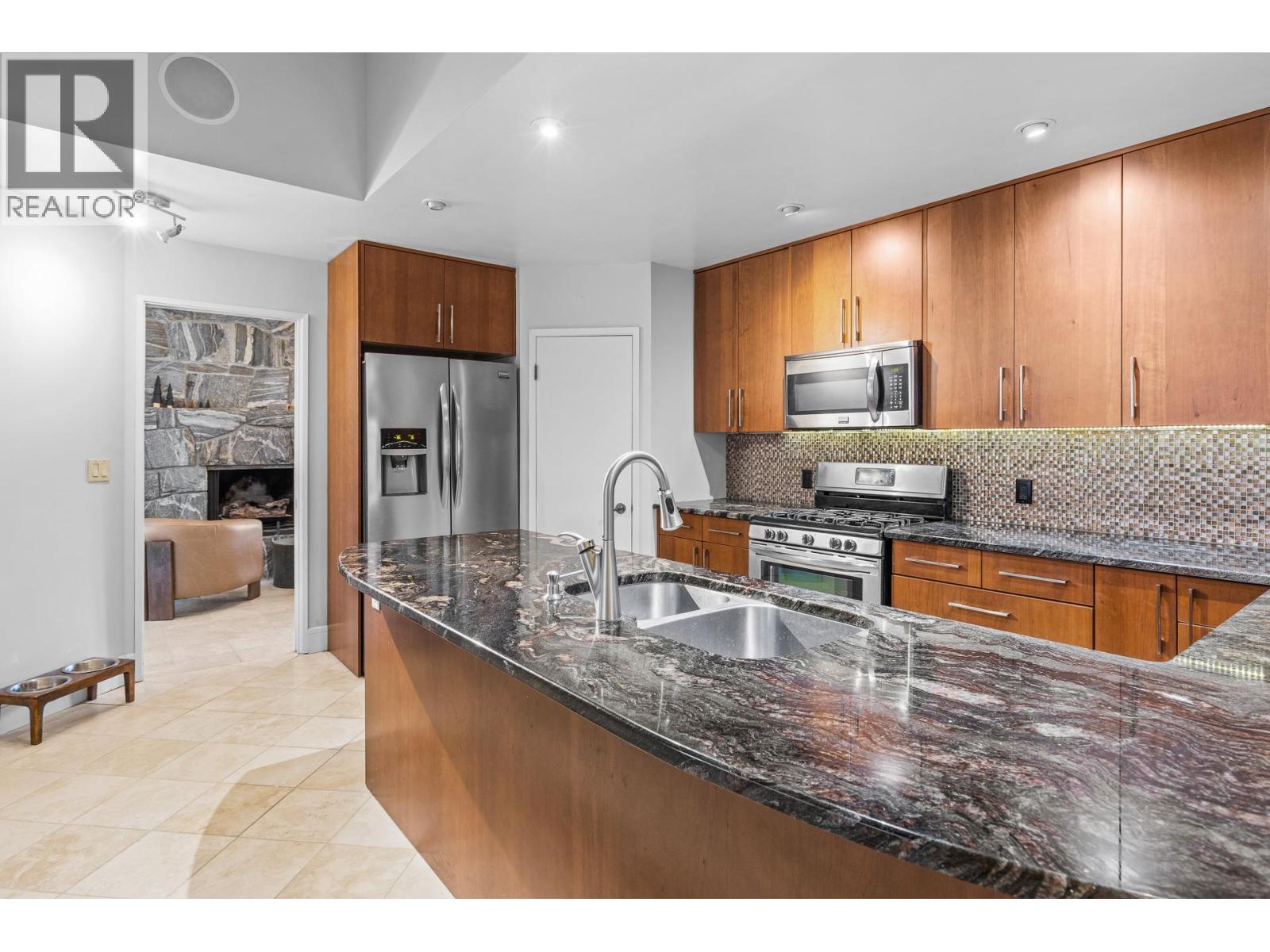 930 Fairway Crescent, Kelowna