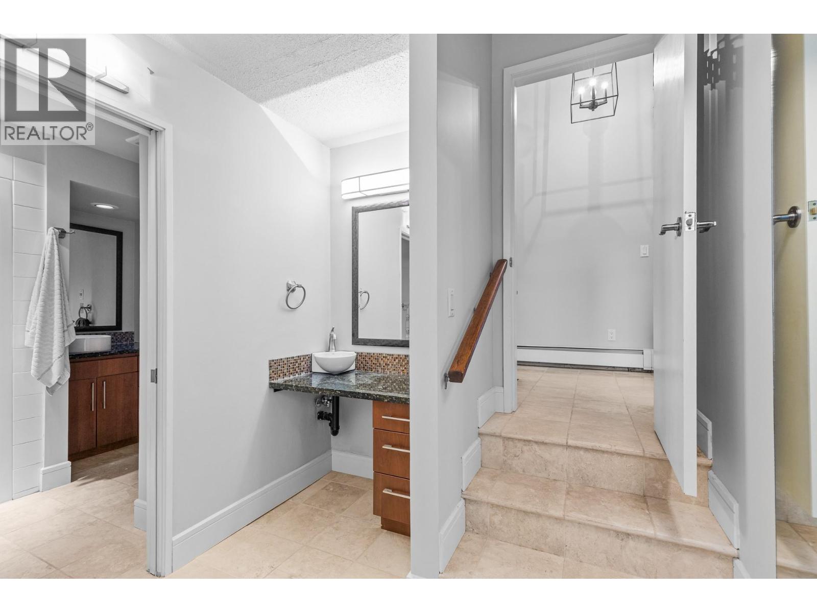 930 Fairway Crescent, Kelowna