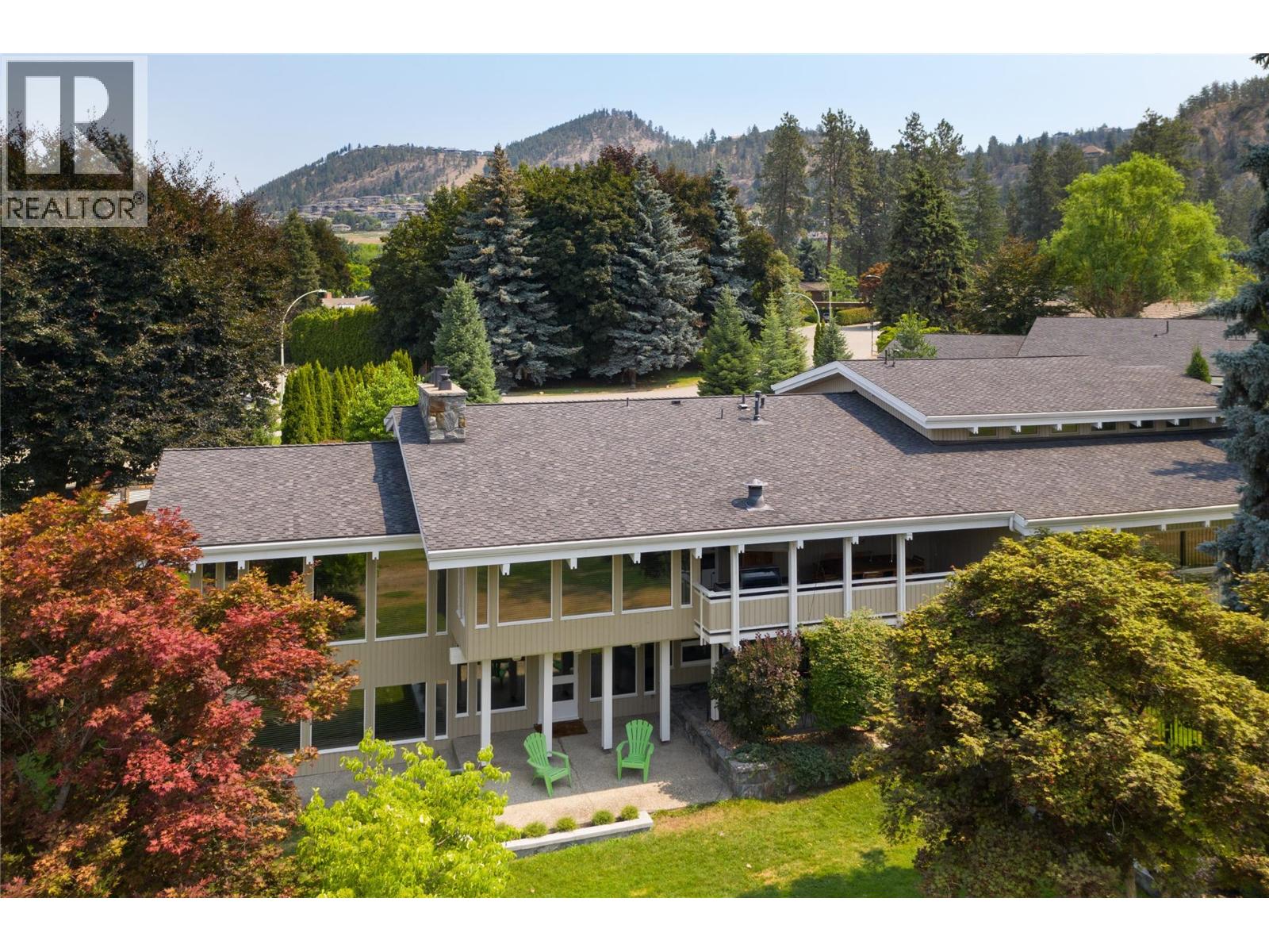 930 Fairway Crescent, Kelowna