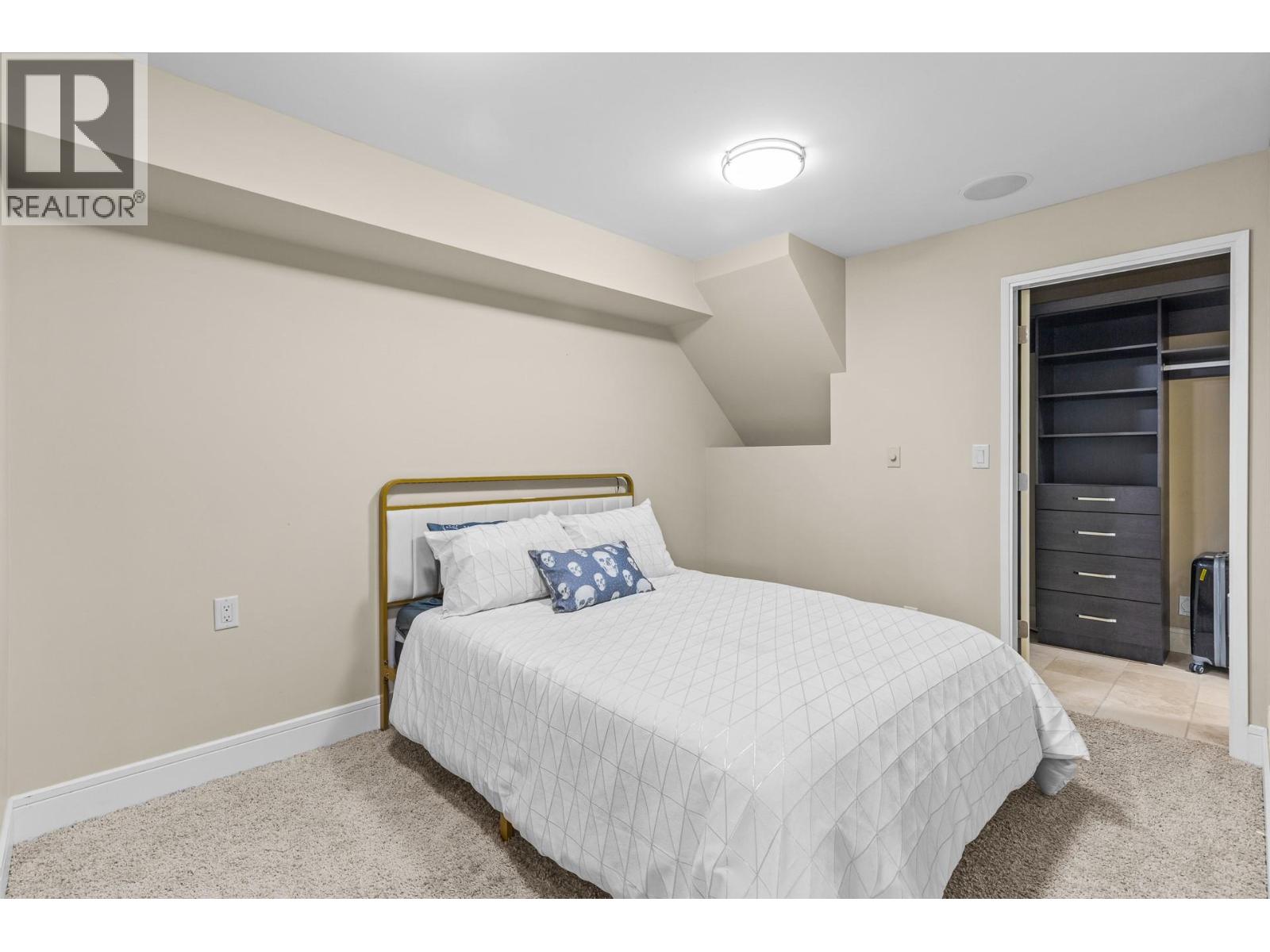 930 Fairway Crescent, Kelowna