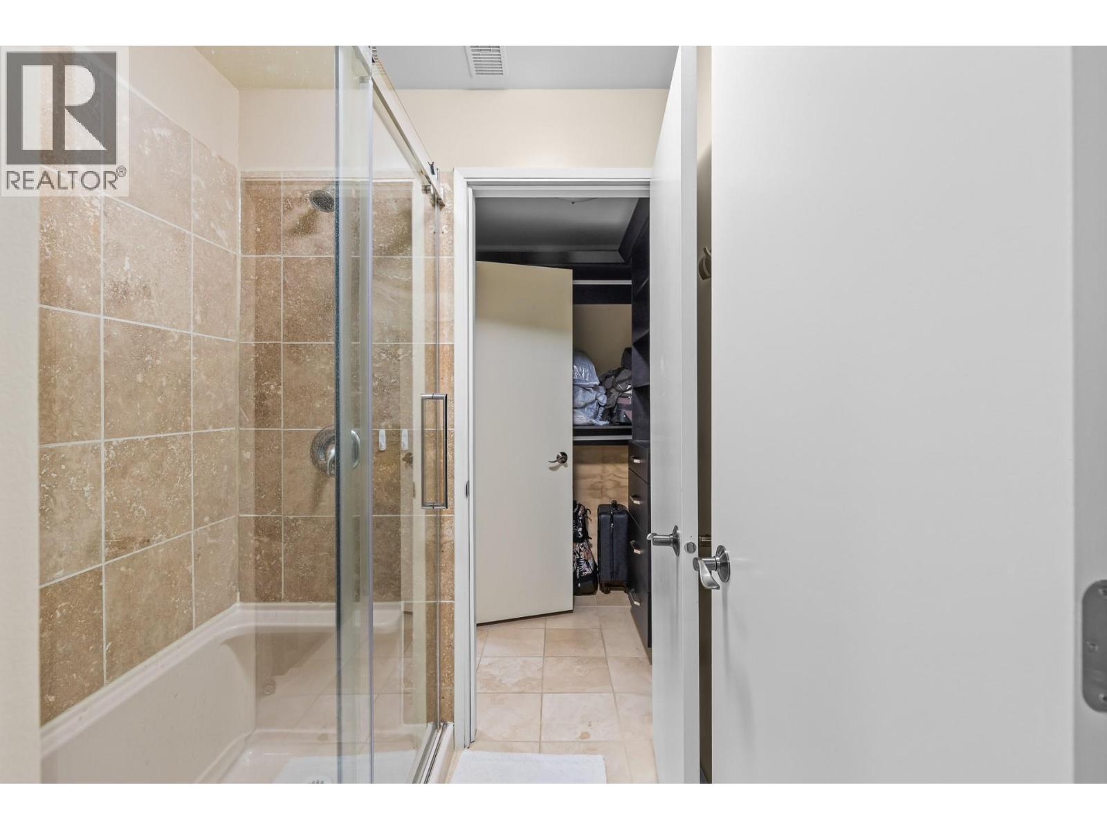 930 Fairway Crescent, Kelowna