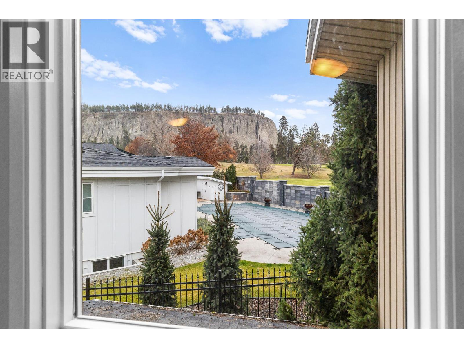 930 Fairway Crescent, Kelowna