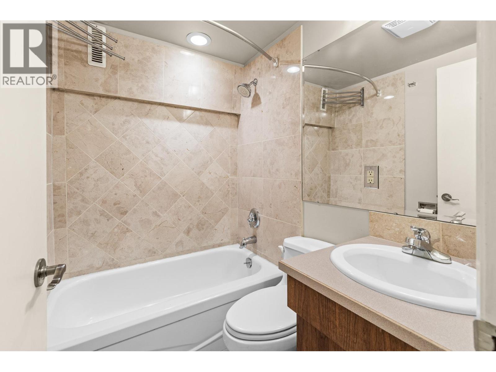 930 Fairway Crescent, Kelowna