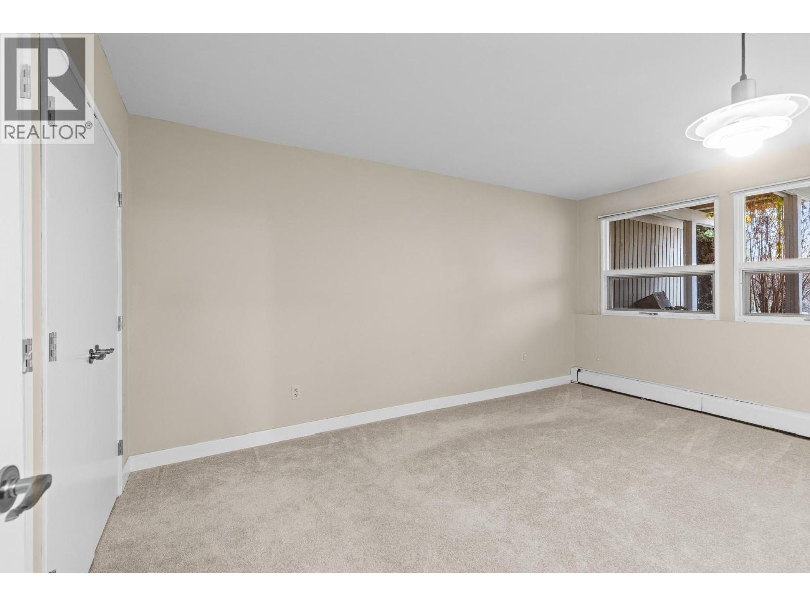 930 Fairway Crescent, Kelowna