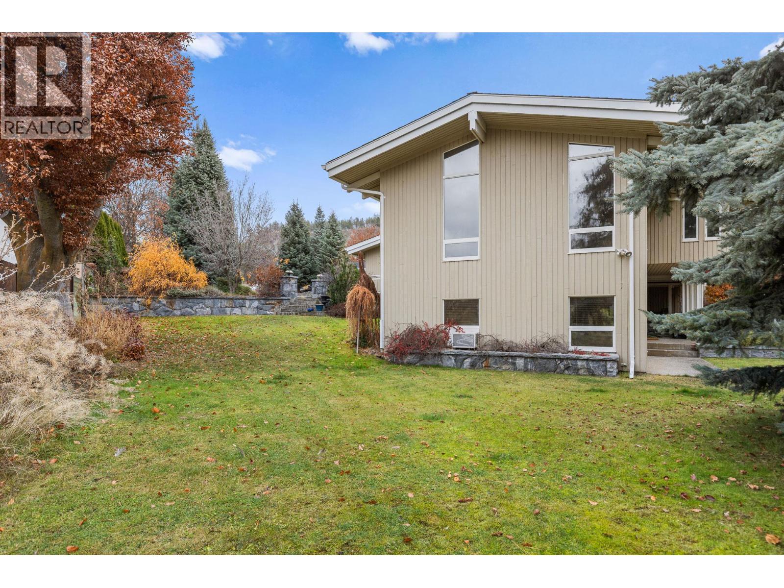 930 Fairway Crescent, Kelowna