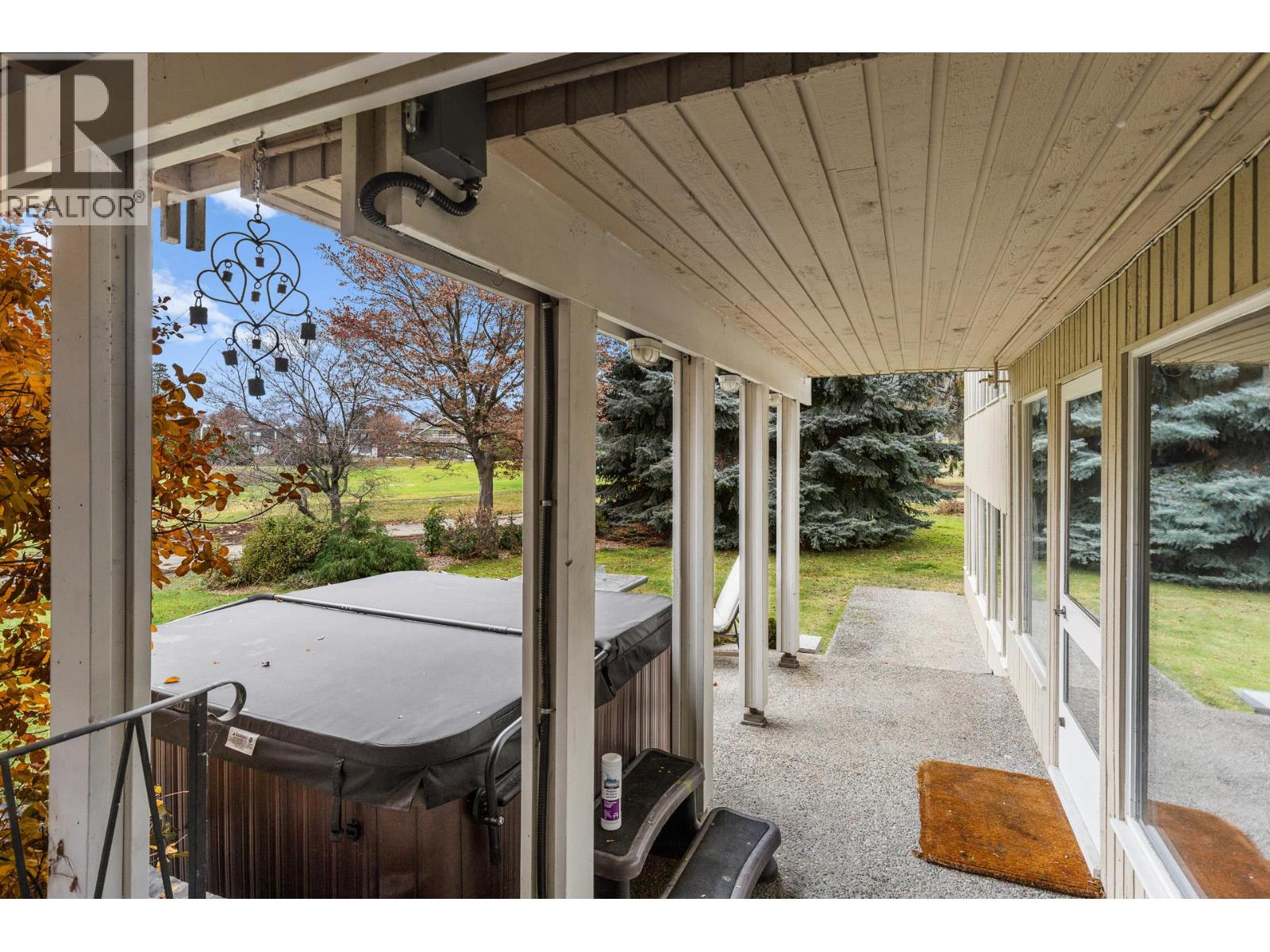 930 Fairway Crescent, Kelowna