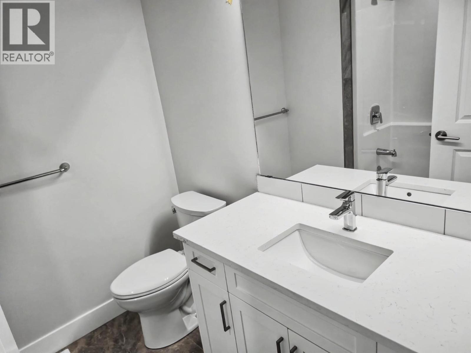 6050 19th Street, Grand Forks