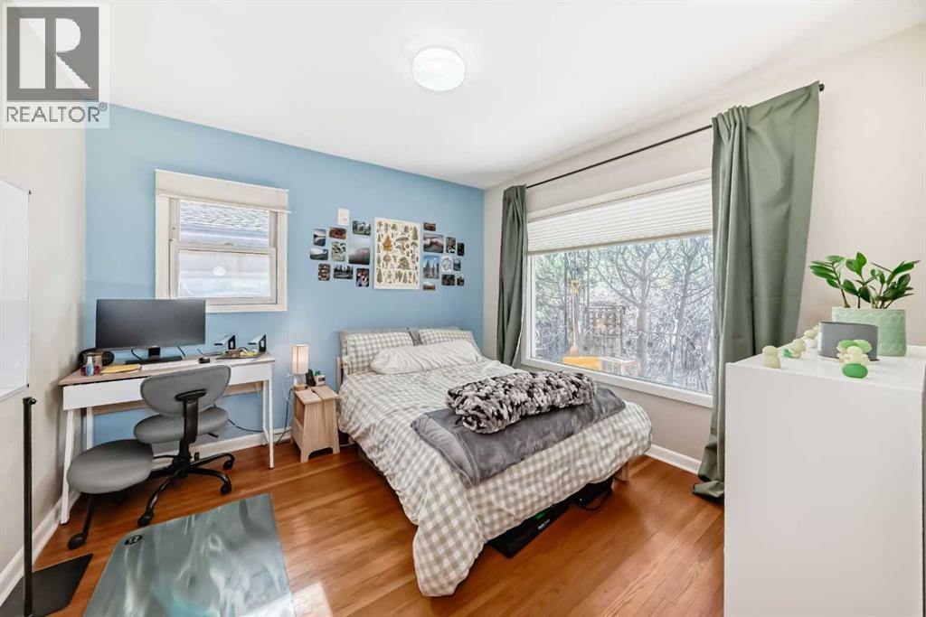 Single Family House Bungalow for Sale in  Capitol Hill Crescent NW Banff Trail Calgary 