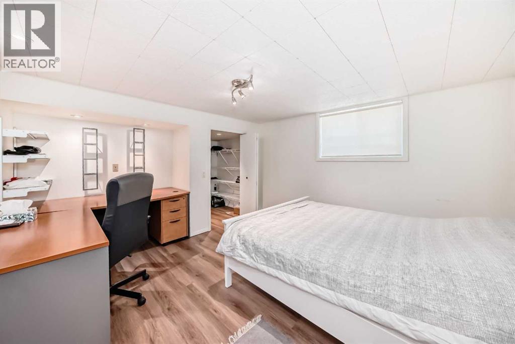 Single Family House Bungalow for Sale in  Capitol Hill Crescent NW Banff Trail Calgary 