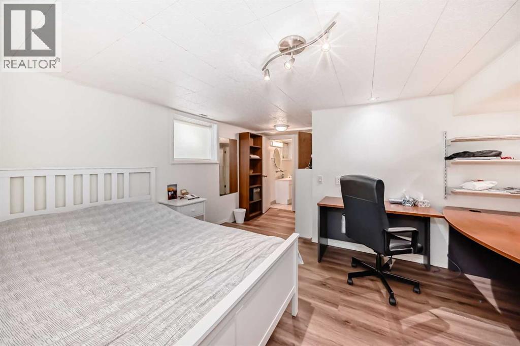 Single Family House Bungalow for Sale in  Capitol Hill Crescent NW Banff Trail Calgary 