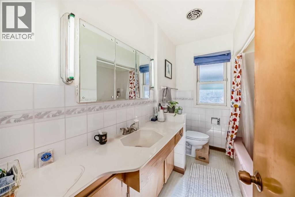 Single Family House Bungalow for Sale in  Capitol Hill Crescent NW Banff Trail Calgary 