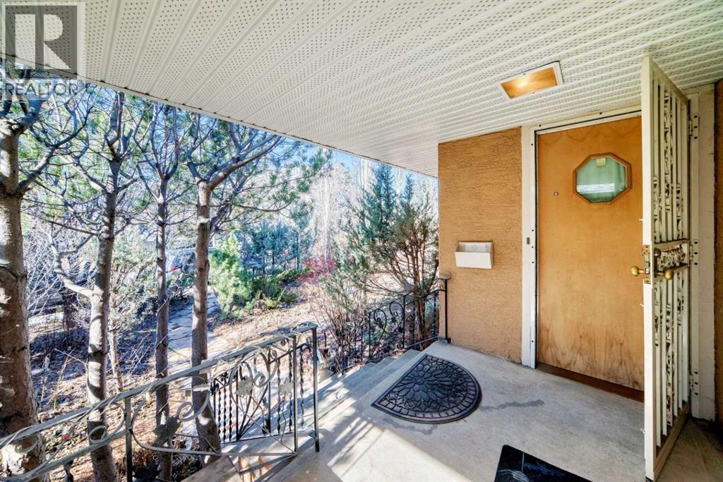 Single Family House Bungalow for Sale in  Capitol Hill Crescent NW Banff Trail Calgary 