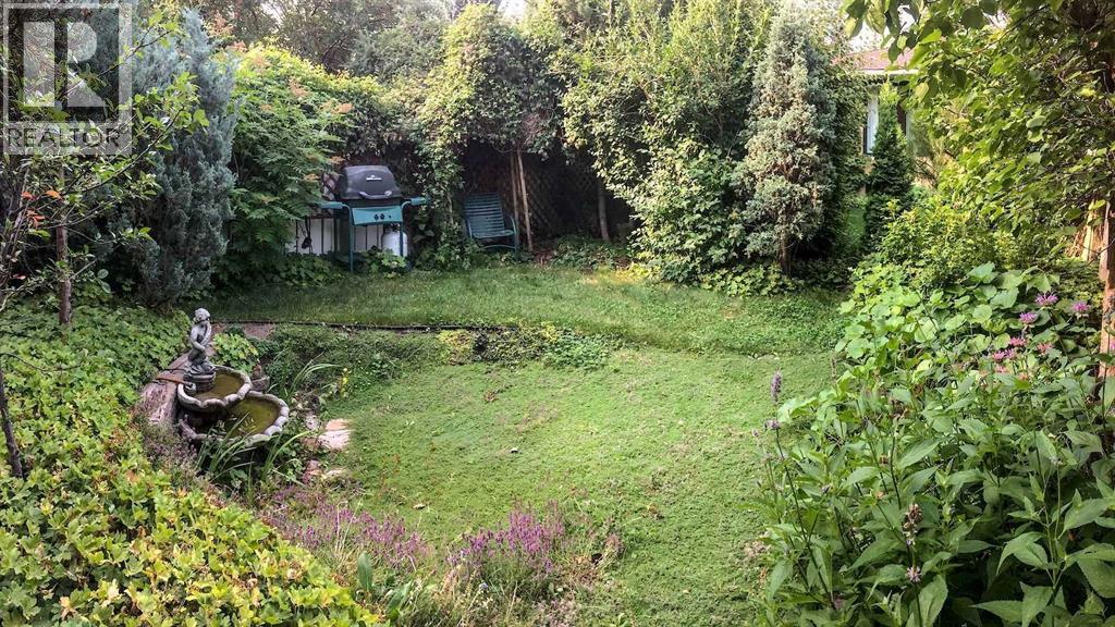 Single Family House Bungalow for Sale in  Capitol Hill Crescent NW Banff Trail Calgary 