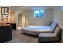 2328 Capitol Hill Crescent Nw, Calgary, AB T2M4C1 Photo 25