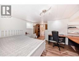 2328 Capitol Hill Crescent Nw, Calgary, AB T2M4C1 Photo 27