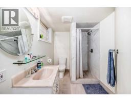 2328 Capitol Hill Crescent Nw, Calgary, AB T2M4C1 Photo 32