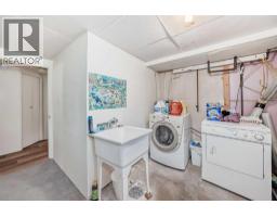2328 Capitol Hill Crescent Nw, Calgary, AB T2M4C1 Photo 36