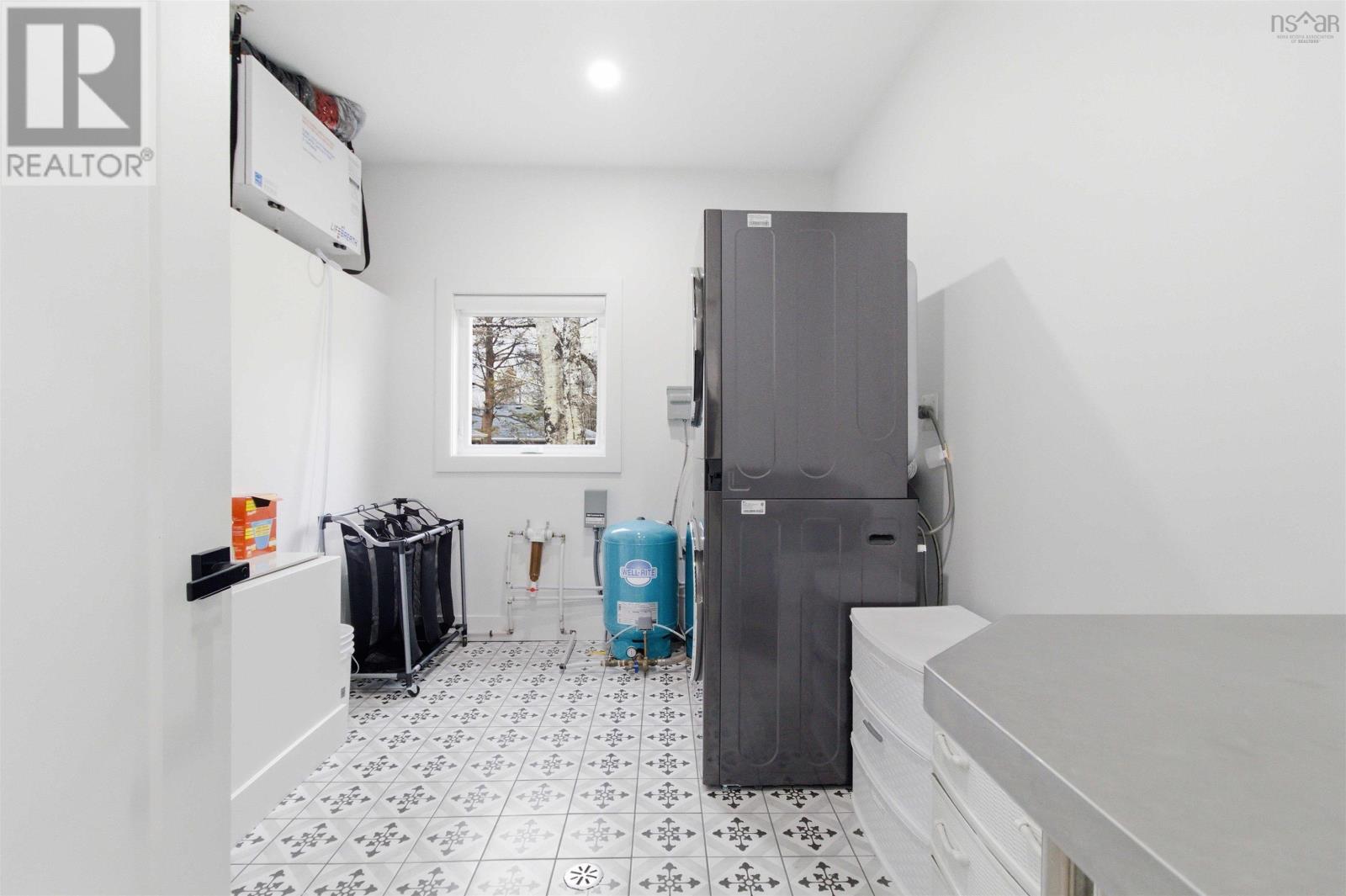 Property 29 of 50 of 30 Cove Road